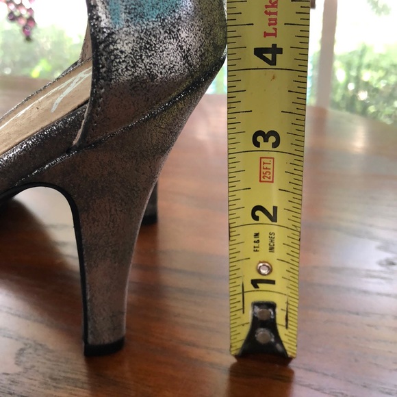 American Rag silver ankle strap - Picture 3 of 9